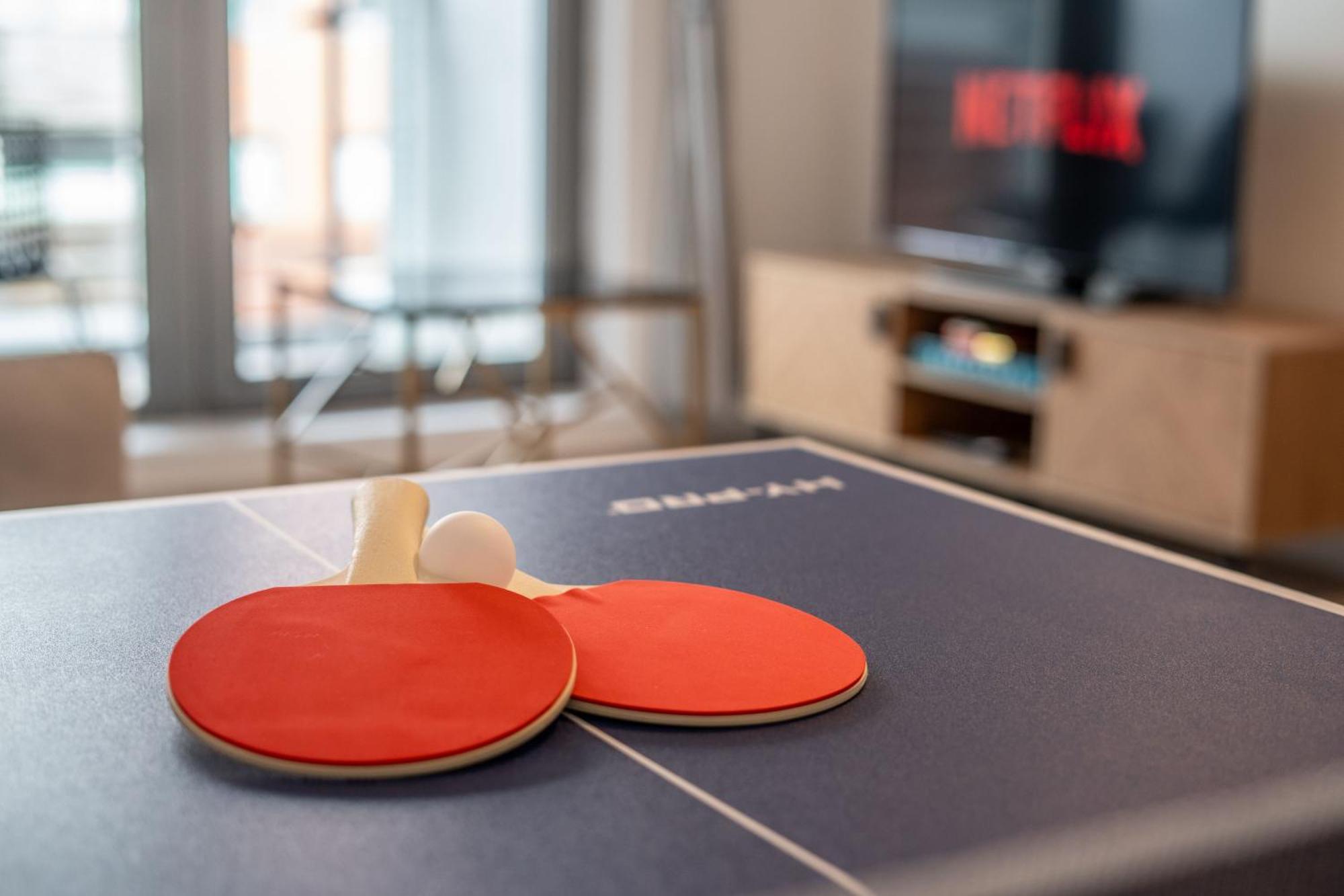 Central Suite Near Mailbox, King Bed, Ping Pong, Netflix, Sleeps 4 برمنغهام المظهر الخارجي الصورة