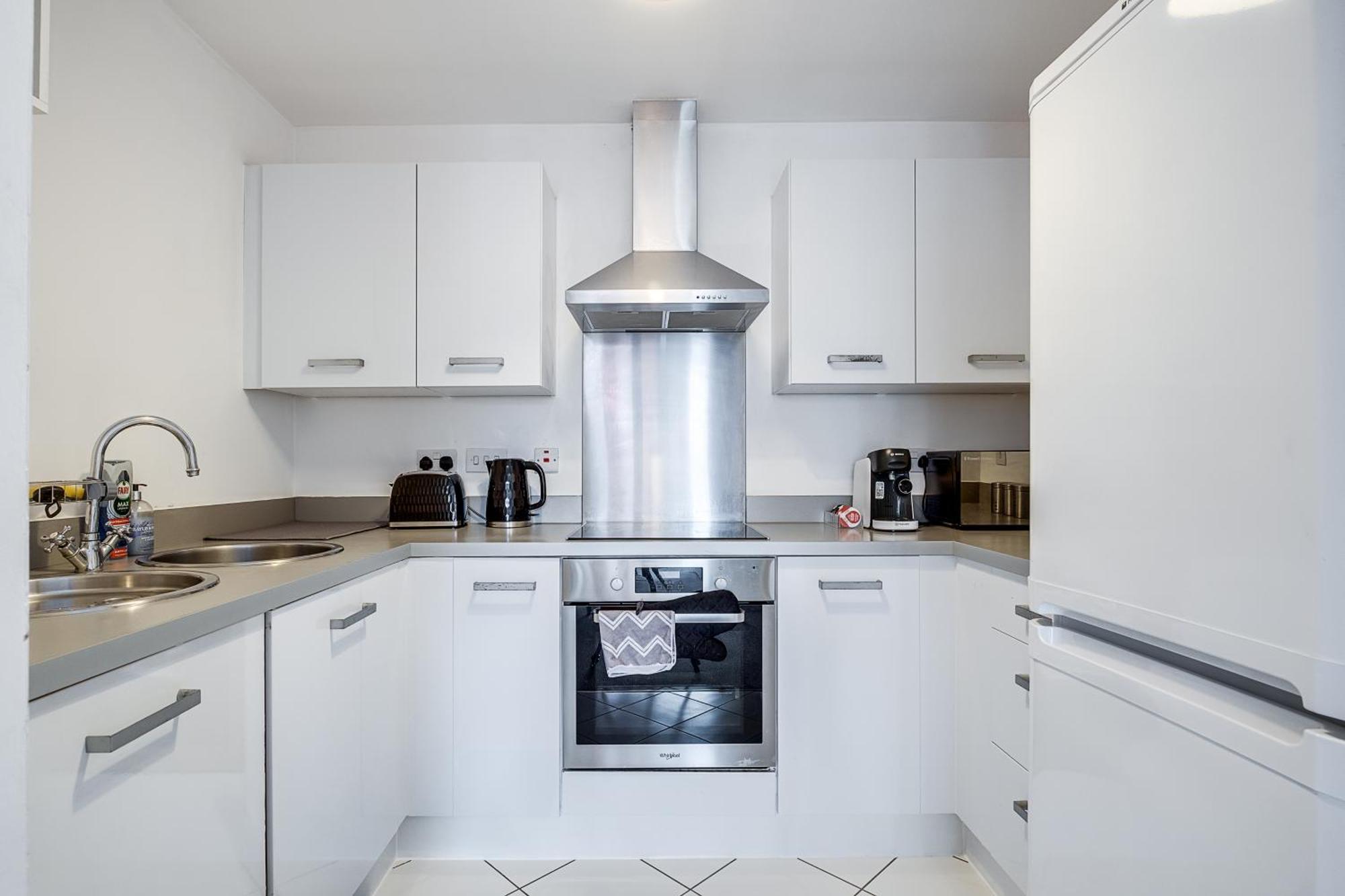 Central Suite Near Mailbox, King Bed, Ping Pong, Netflix, Sleeps 4 برمنغهام المظهر الخارجي الصورة